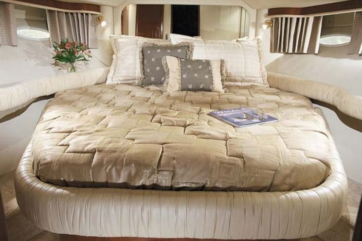 Charter Yacht Sealine 47 - 2 Cabins - Cancun - Isla Mujeres - Playa Del Carmen