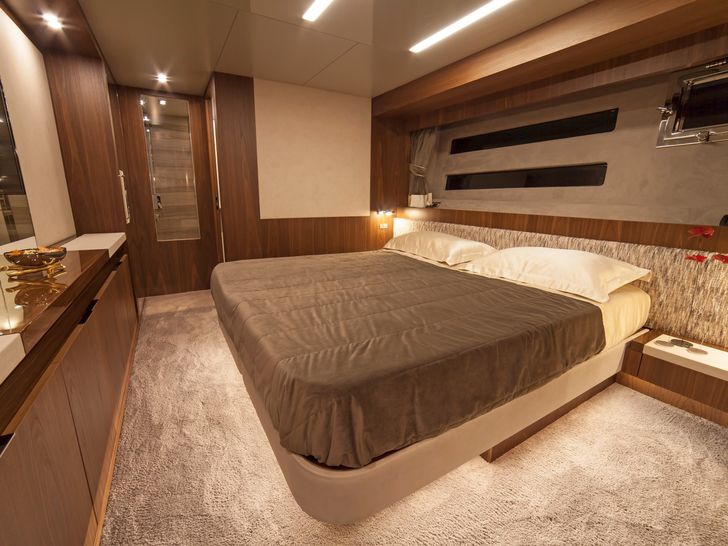 SEATALY Amer Cento Quad Luxury Superyacht VIP Cabin