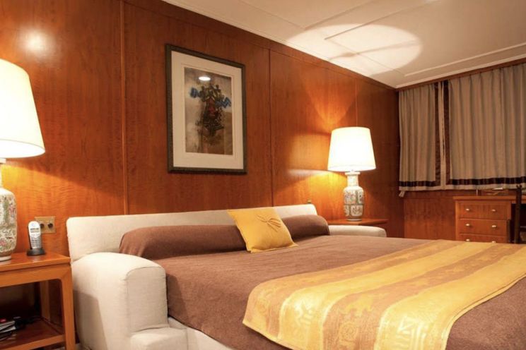 Charter Yacht SECRET LIFE - Feadship 148 - 5 Cabins - Monaco - Cannes - St Tropez