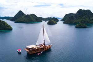 SEQUOIA - Custom 26 M - 3 Cabins - Komodo - Bali - Raja Ampat