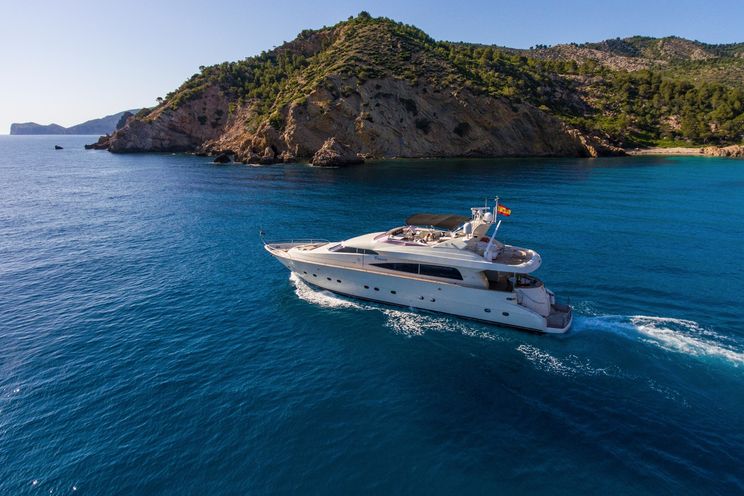 Charter Yacht SERAPH - 27m Mochi Craft - 4 cabins - Mallorca - Ibiza - Palma - Formentera