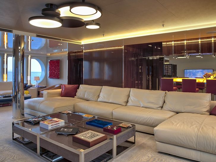 SERENITY Austal 72m Saloon SERENITY Austal 72m Saloon