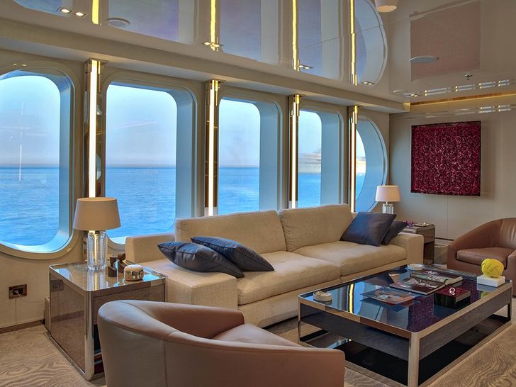 SERENITY Austal 72m Saloon SERENITY Austal 72m Saloon