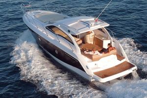 Sessa Marine C35 - Day Charter for up to 11 passengers - Puerto Banus - Marbella Sessa Marine C35 - Day Charter for up to 11 passengers - Puerto Banus - Marbella