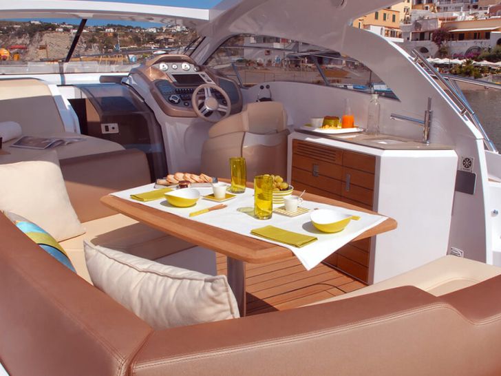 Aft deck area Aft deck area
