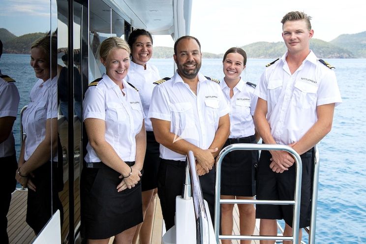 Charter Yacht SETTLEMENT - Sunseeker 115 Sports Yacht - 5 Cabins - Sydney - Whitsundays - Hamilton Island