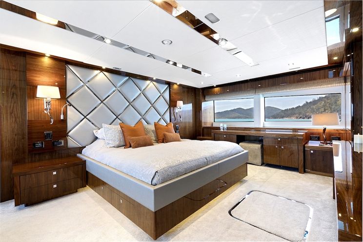 Charter Yacht SETTLEMENT - Sunseeker 115 Sports Yacht - 5 Cabins - Sydney - Whitsundays - Hamilton Island