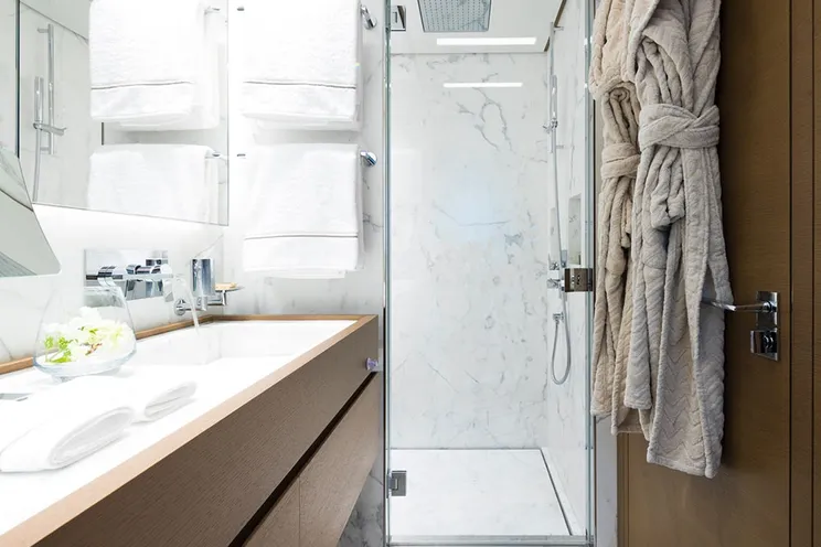 Charter Yacht SEVEN SINS - San Lorenzo 52 Steel - 5 Cabins - Monaco - Nice - Cannes - Antibes