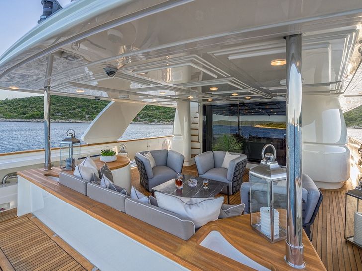 SEVENTH SENSE - Crewed Motor Yacht - Aft Lounge SEVENTH SENSE - Crewed Motor Yacht - Aft Lounge
