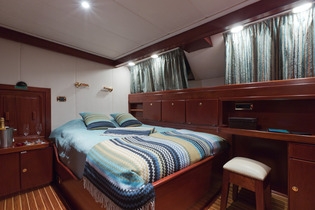 Charter Yacht SHAHA - Custom build - 6 Cabins - Naples - Milazzo - Malta