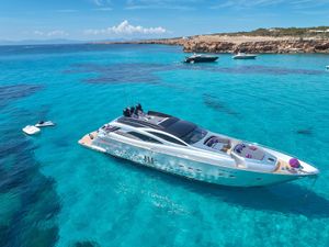 XAMAN - Pershing 90 - 4 Cabins - Ibiza Port - Formentera - Palma - Mallorca - Menorca XAMAN - Pershing 90 - 4 Cabins - Ibiza Port - Formentera - Palma - Mallorca - Menorca