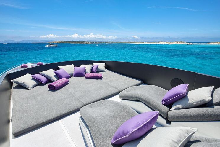 Charter Yacht XAMAN - Pershing 90 - 4 Cabins - Ibiza Port - Formentera - Palma - Mallorca - Menorca