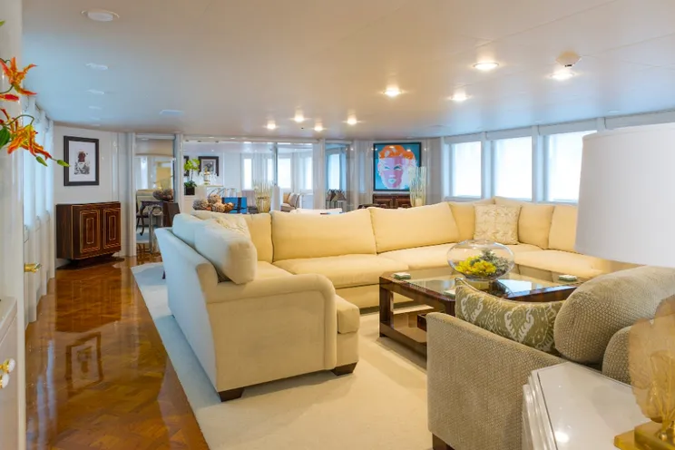 Charter Yacht SHE`S A 10 - Oceanfast 50m - 5 Cabins - Bahamas - Nassau - Abacos - Exumas - Georgetown