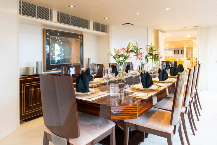 Charter Yacht SHE`S A 10 - Oceanfast 50m - 5 Cabins - Bahamas - Nassau - Abacos - Exumas - Georgetown