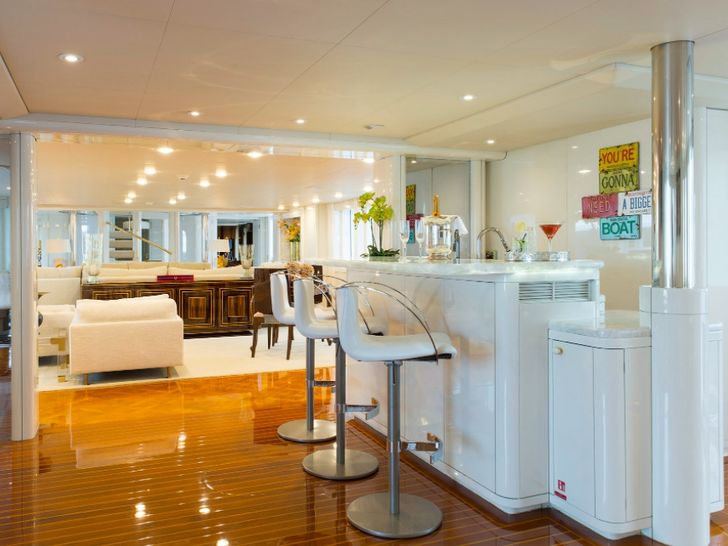 SHE`S A 10 - Oceanfast 50m SHE`S A 10 - Oceanfast 50m