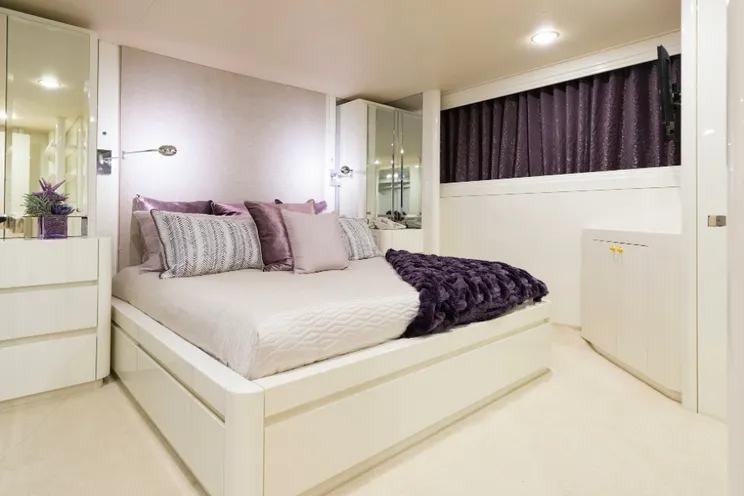 Charter Yacht SHE`S A 10 - Oceanfast 50m - 5 Cabins - Bahamas - Nassau - Abacos - Exumas - Georgetown