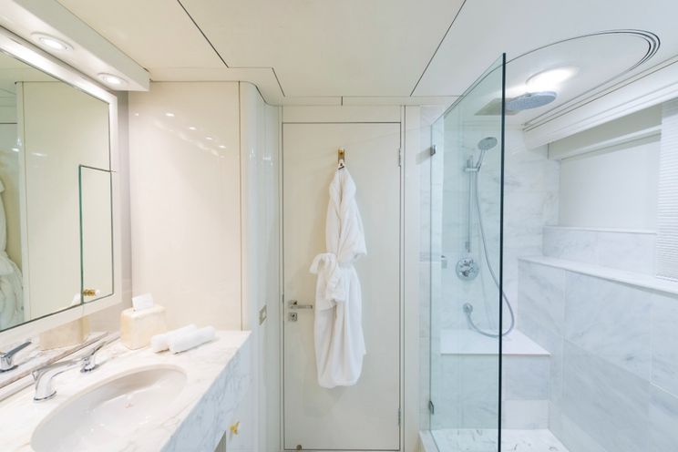 Charter Yacht SHE`S A 10 - Oceanfast 50m - 5 Cabins - Bahamas - Nassau - Abacos - Exumas - Georgetown