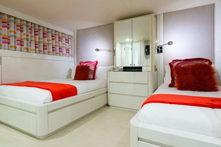 Charter Yacht SHE`S A 10 - Oceanfast 50m - 5 Cabins - Bahamas - Nassau - Abacos - Exumas - Georgetown