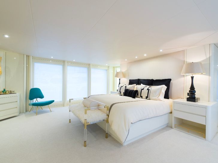 SHE`S A 10 - Oceanfast 50m SHE`S A 10 - Oceanfast 50m