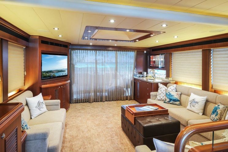 Charter Yacht SILVER LINING - Horizon 74 - 3 Cabins - Nassau - Exumas - Bahamas
