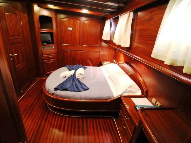 SILVER STAR Amalfi Coast Gulet Charter Double SILVER STAR Amalfi Coast Gulet Charter Double