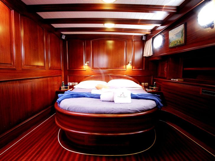 SILVER STAR Amalfi Coast Gulet Charter VIP SILVER STAR Amalfi Coast Gulet Charter VIP