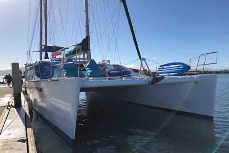 Charter Yacht MOALE - 48ft. - 4 Cabins - Fiji,South Pacific