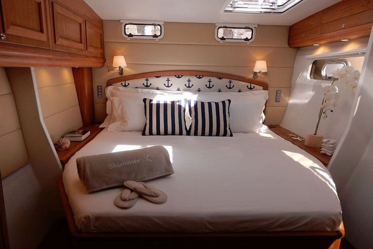 Charter Yacht SKIMMER - Two Oceans 78 - 4 Cabins - Tortola - Virgin Gorda - Grenadines
