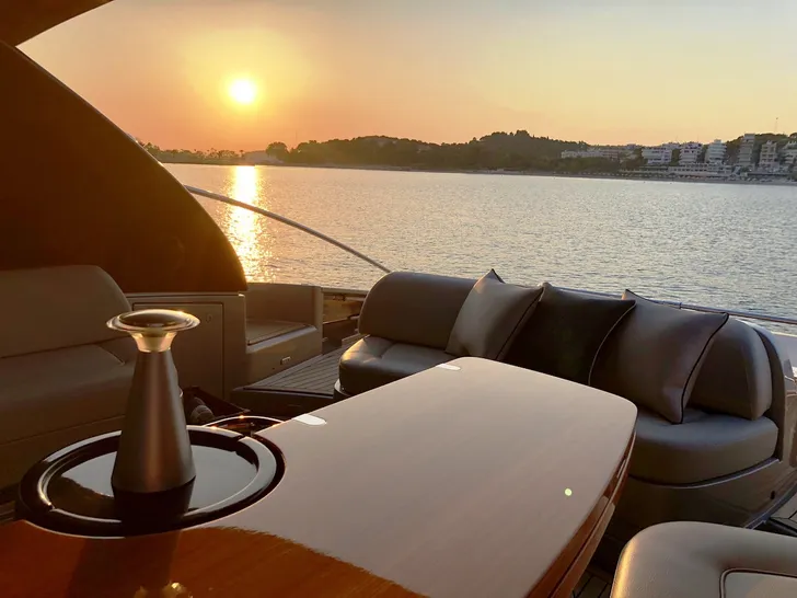 SKY - Riva 64 SKY - Riva 64