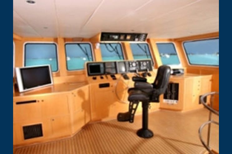 Charter Yacht SLUMBER VENTURE - Custom Power Cat 60 - 3 Cabins - Bahamas - Nassau - Paradise Island - Georgetown