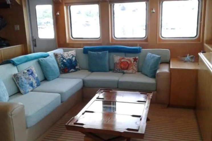 Charter Yacht SLUMBER VENTURE - Custom Power Cat 60 - 3 Cabins - Bahamas - Nassau - Paradise Island - Georgetown