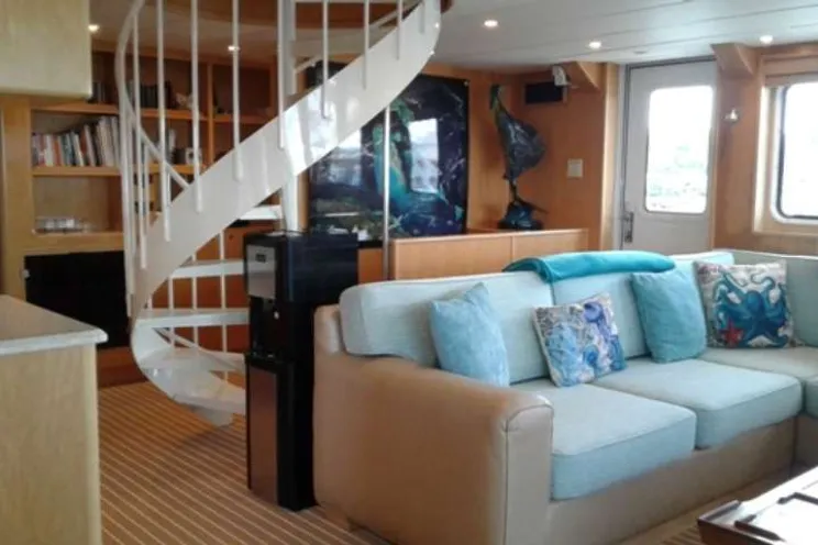 Charter Yacht SLUMBER VENTURE - Custom Power Cat 60 - 3 Cabins - Bahamas - Nassau - Paradise Island - Georgetown