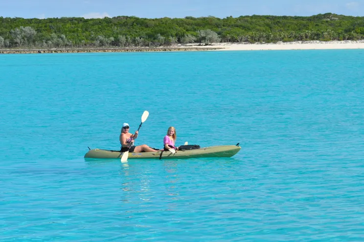 Charter Yacht SLUMBER VENTURE - Custom Power Cat 60 - 3 Cabins - Bahamas - Nassau - Paradise Island - Georgetown