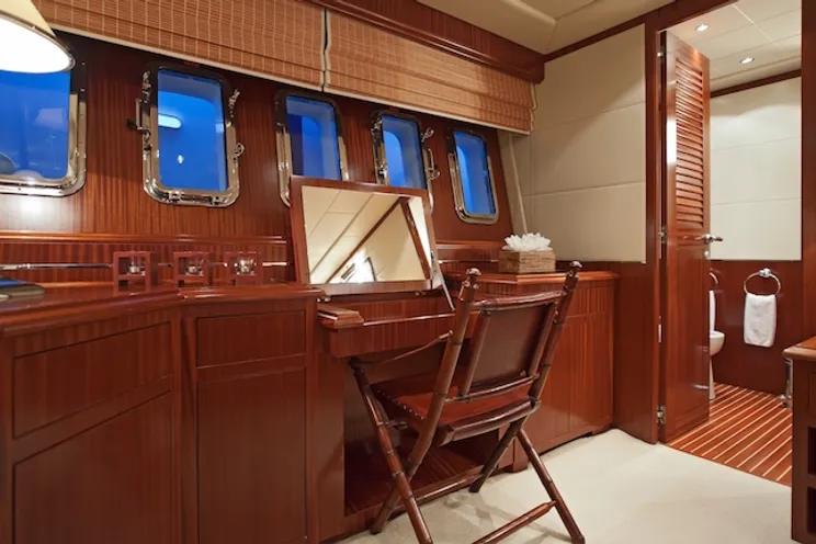 Charter Yacht SOAN - Mangusta 92 - 4 Cabins - Antibes - Cannes - Monaco