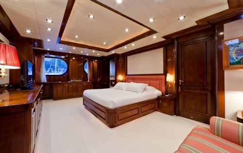 SOPHIE BLUE CBI Navi 41 Luxury Superyacht Master Cabin