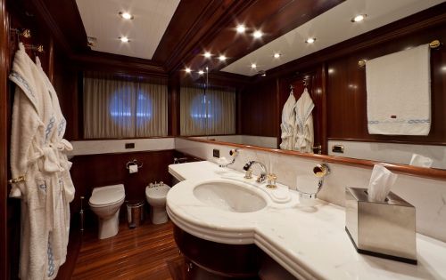 SOPHIE BLUE CBI Navi 41 Luxury Superyacht Double Cabin Bathroom