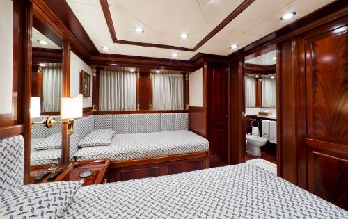 SOPHIE BLUE CBI Navi 41 Luxury Superyacht Twin Cabin