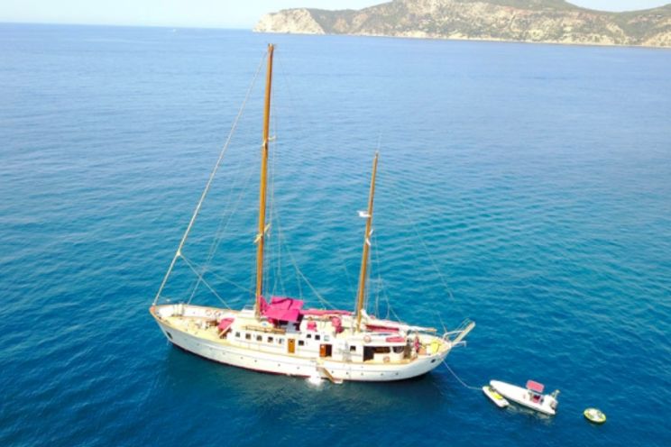 Charter Yacht SOUTHERN CROSS - Day charter for up to 65 guests - Barcelona