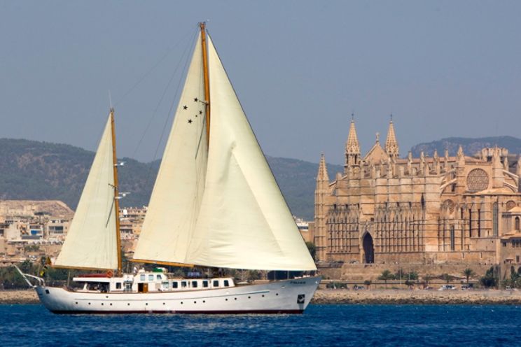 Charter Yacht SOUTHERN CROSS - Day charter for up to 65 guests - Barcelona