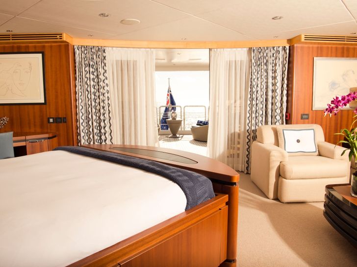 MY SPIRIT - New Zealand Yacht 35 m,master cabin king bed MY SPIRIT - New Zealand Yacht 35 m,master cabin king bed