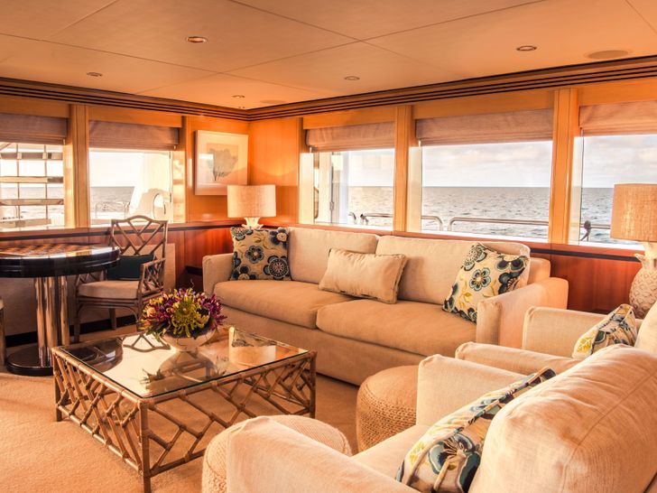 MY SPIRIT - New Zealand Yacht 35 m,saloon sitting area MY SPIRIT - New Zealand Yacht 35 m,saloon sitting area