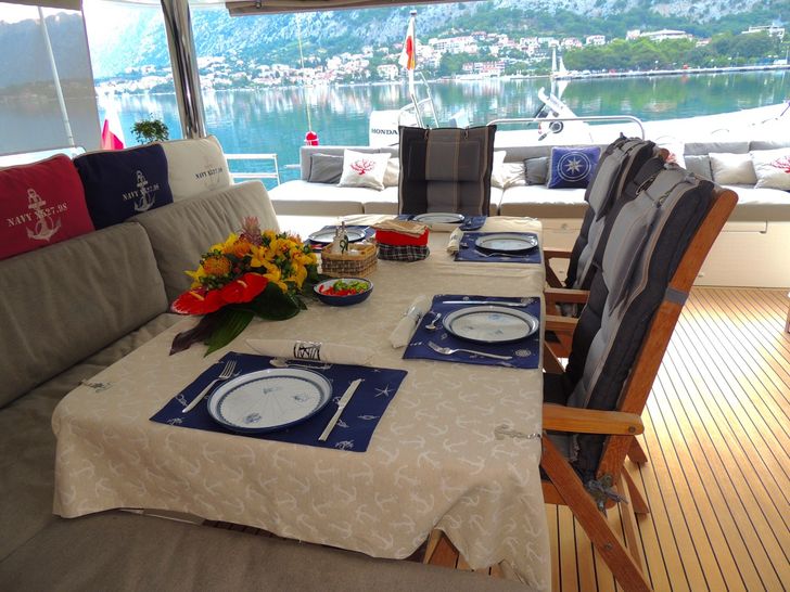 SPIRIT OF ADVENTURE Dining Area