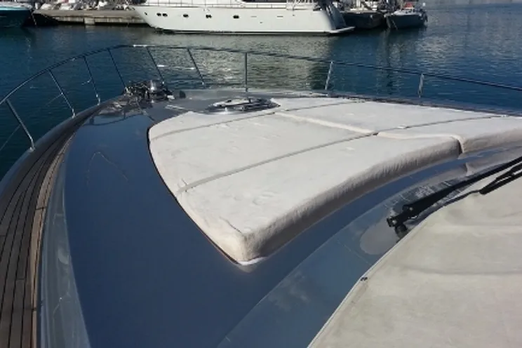 Charter Yacht SPLENDID V - Pershing 64 - 3 Cabins - Monaco - Antibes - Cannes - St Tropez