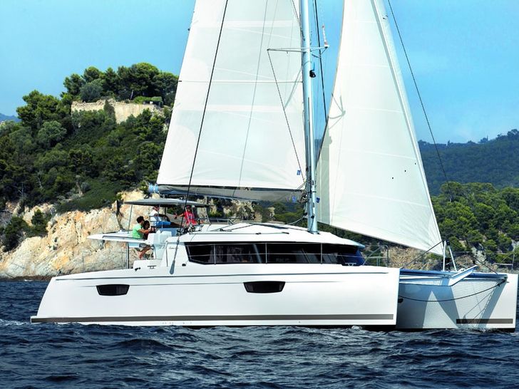 Saba 50 - Sailing Saba 50 - Sailing