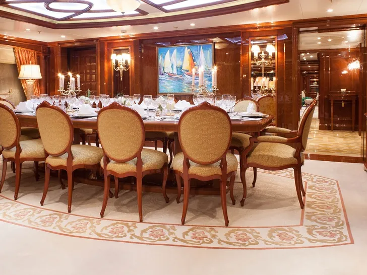 Main Deck Dining Main Deck Dining