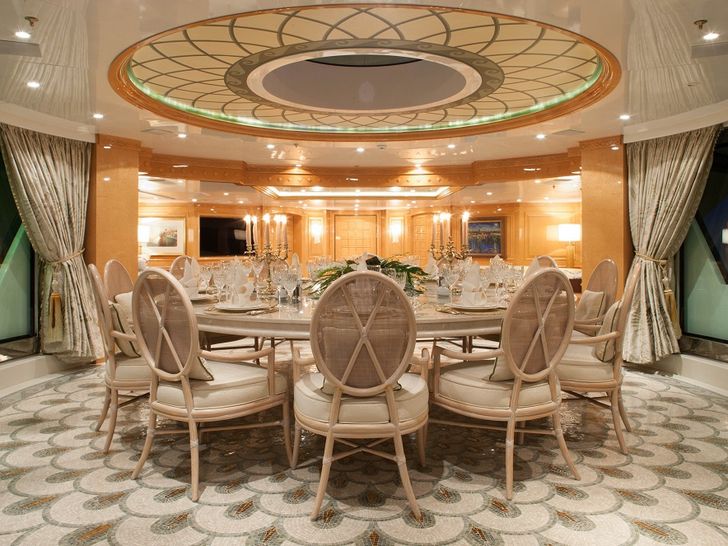 Upper Deck Dining Upper Deck Dining