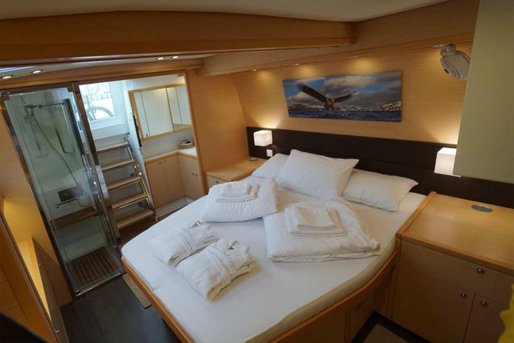 Charter Yacht STARLIGHT - Lagoon 560 - 5 Cabins - Dubrovnik - Hvar - Split - Trogir