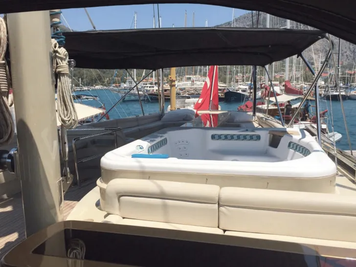 SUHEYLA Jacuzzi SUHEYLA Jacuzzi