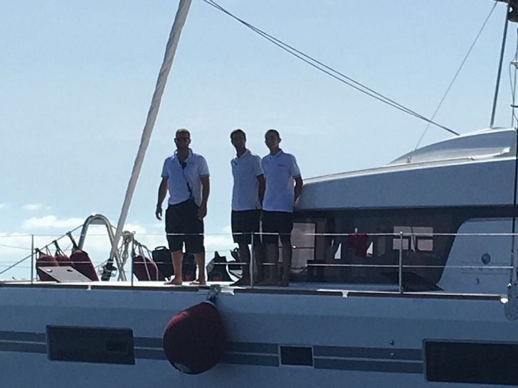 crew of 3 crew of 3