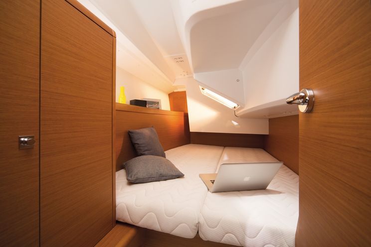 Charter Yacht Sun Odyssey 349 - 3 Cabins - Split - Croatia